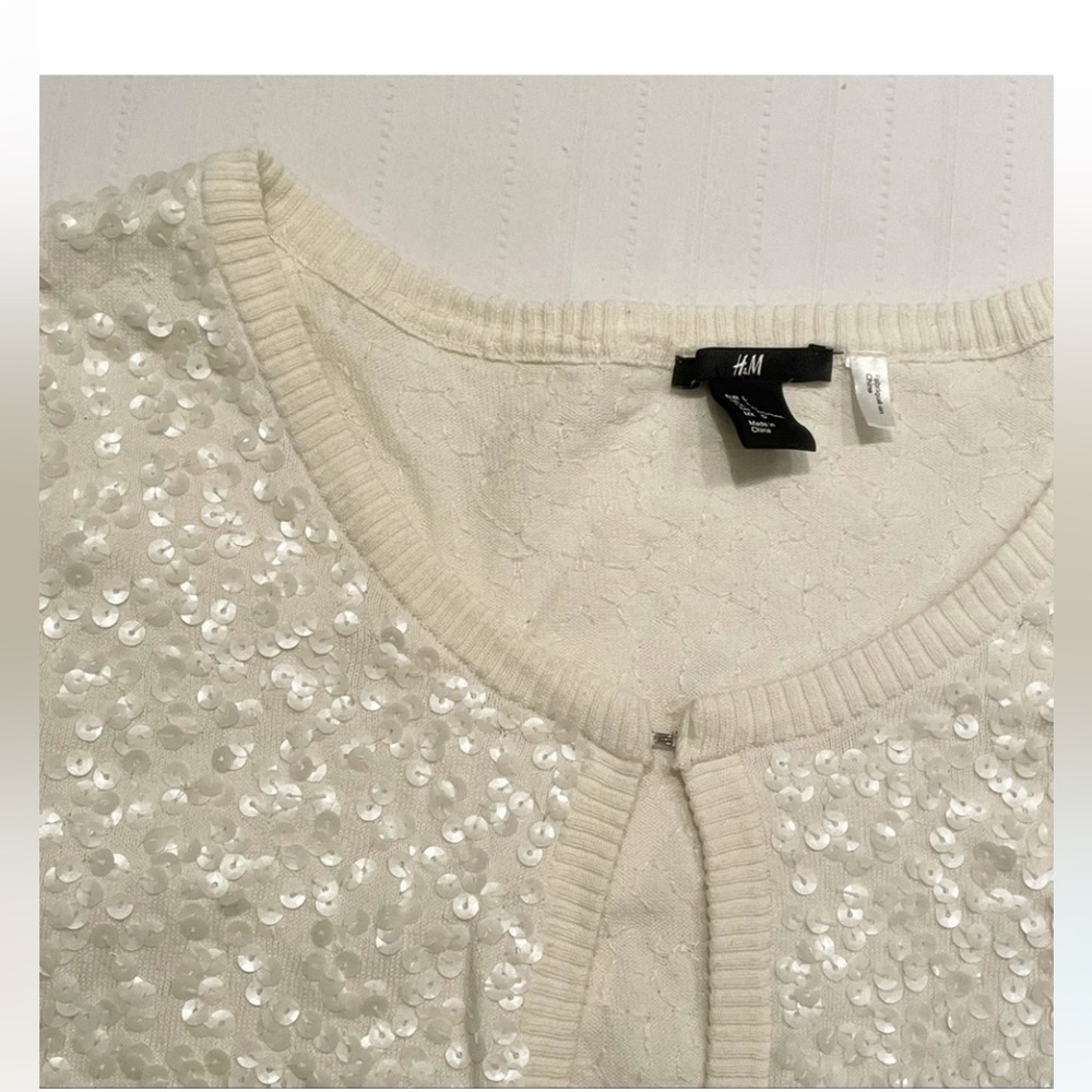 Cardigan - Picture 2 of 3